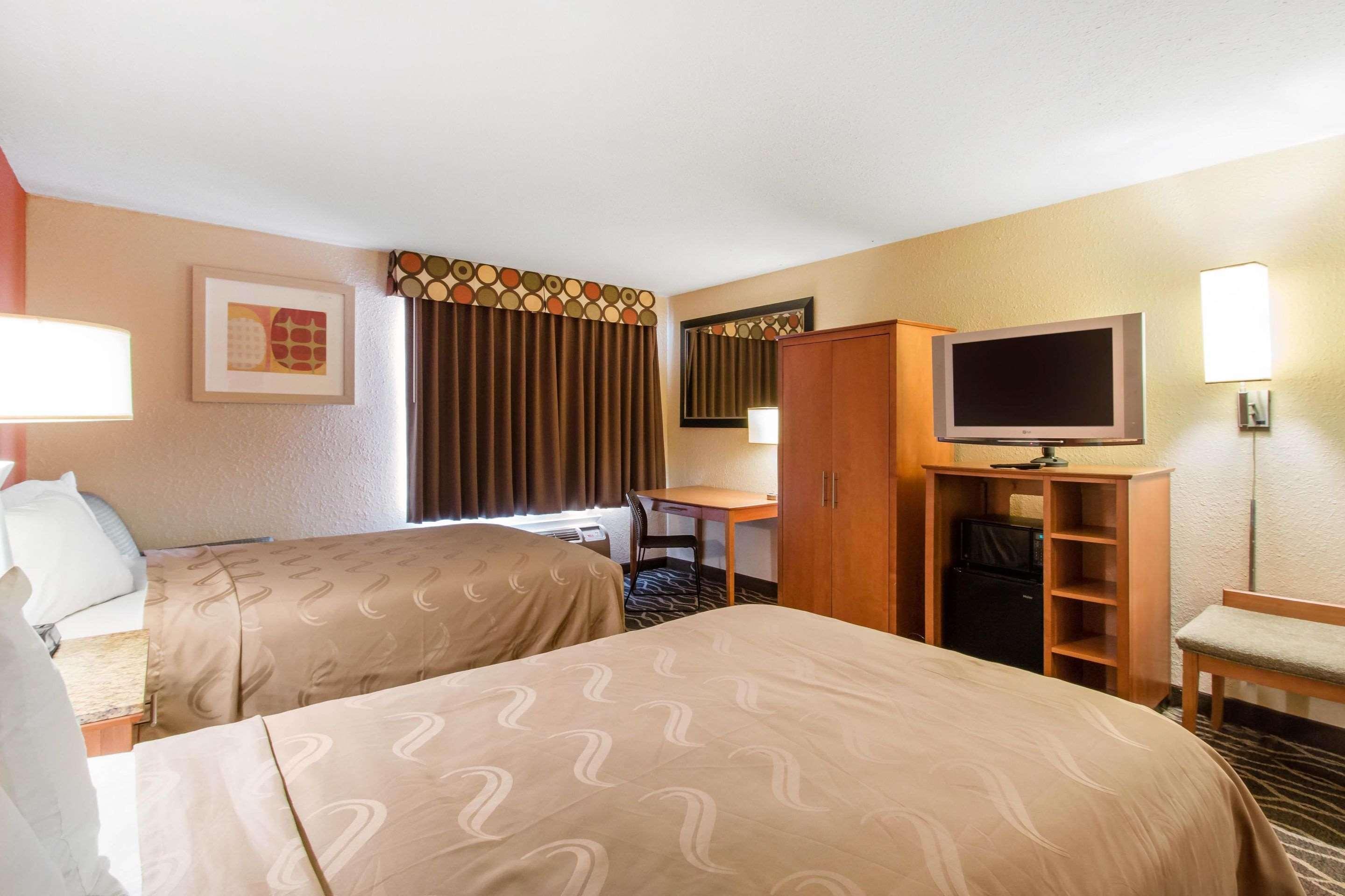 Quality Inn & Suites I-35 Near Frost Bank Center San Antonio Esterno foto