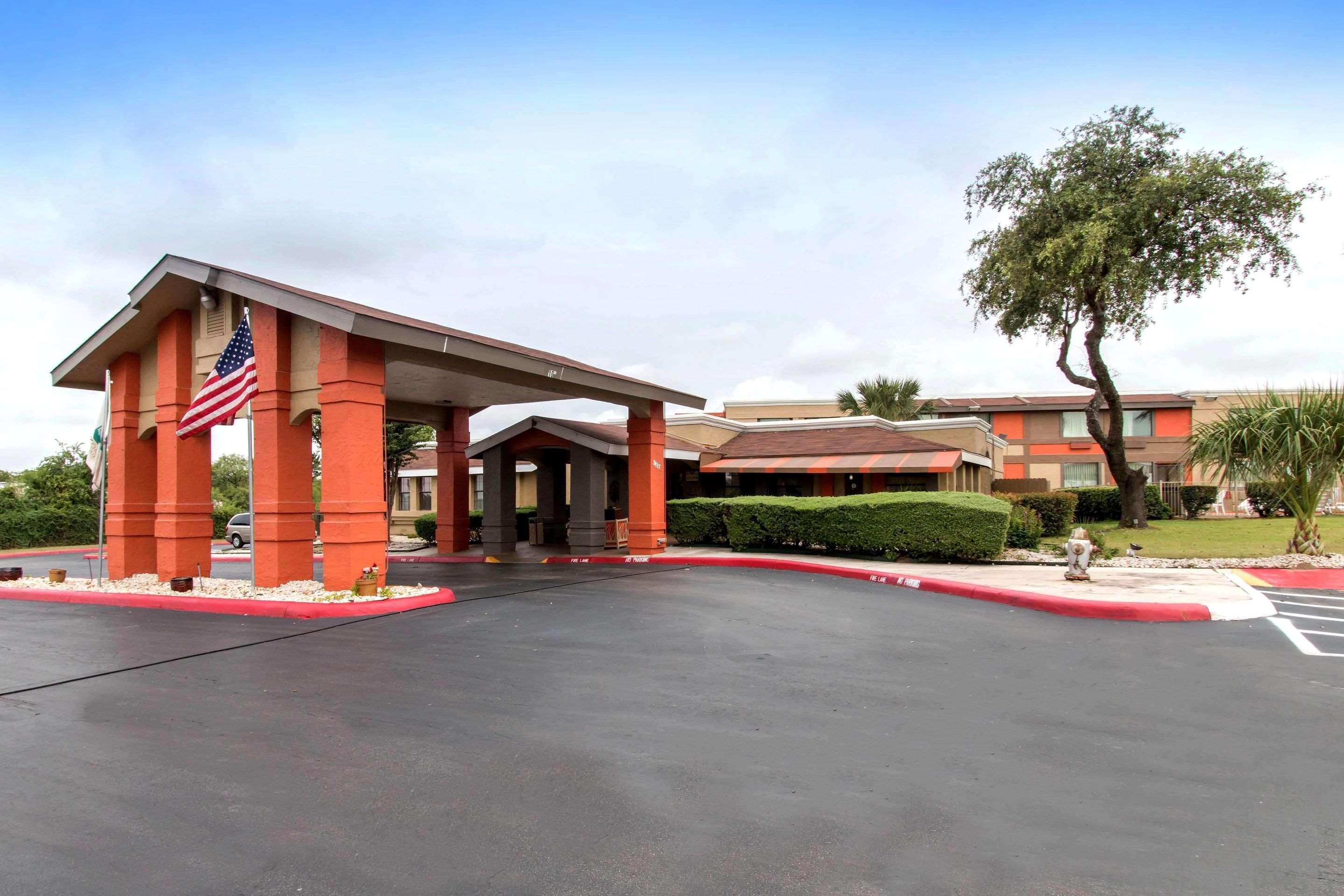 Quality Inn & Suites I-35 Near Frost Bank Center San Antonio Esterno foto