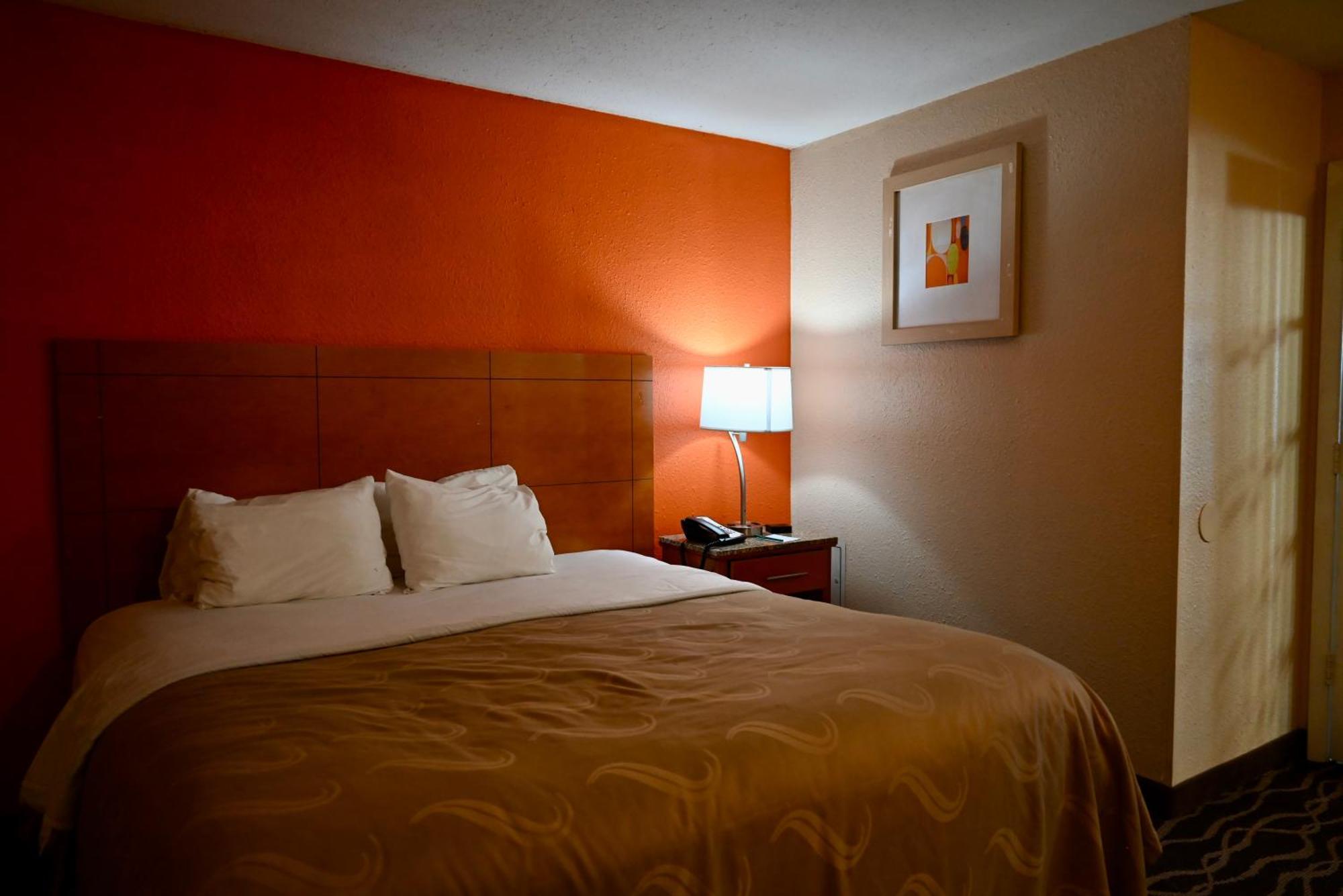 Quality Inn & Suites I-35 Near Frost Bank Center San Antonio Esterno foto