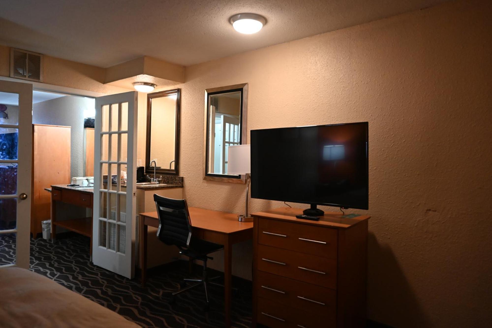 Quality Inn & Suites I-35 Near Frost Bank Center San Antonio Esterno foto