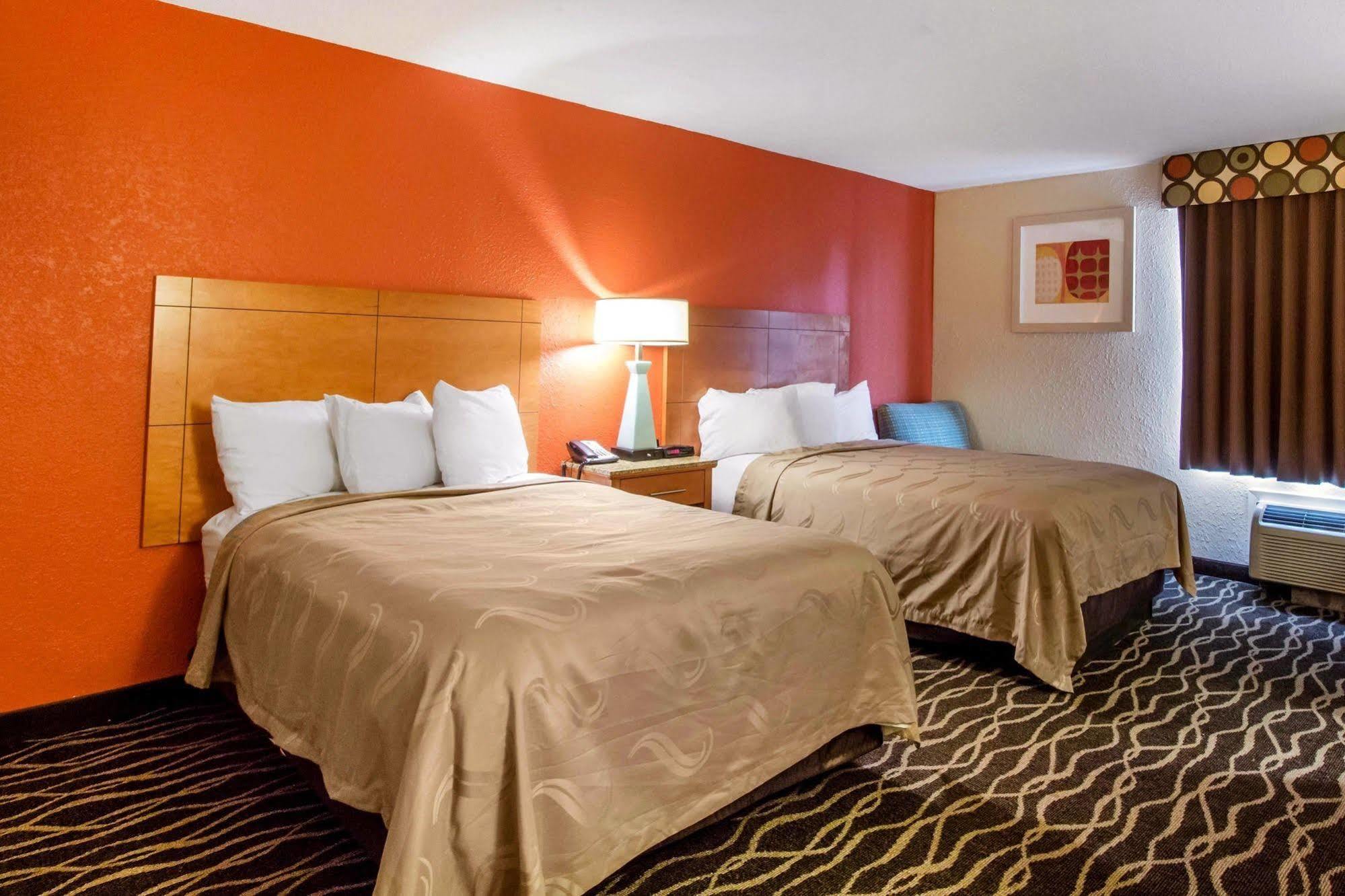 Quality Inn & Suites I-35 Near Frost Bank Center San Antonio Esterno foto